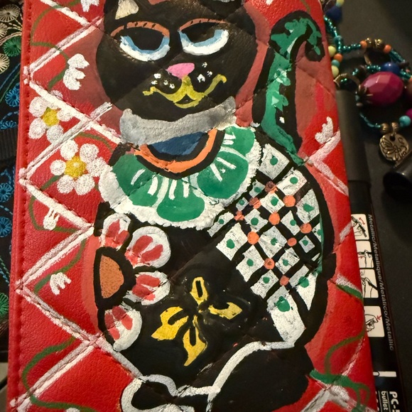 Artistic Red Cat Design Wallet - Picture 1 of 2